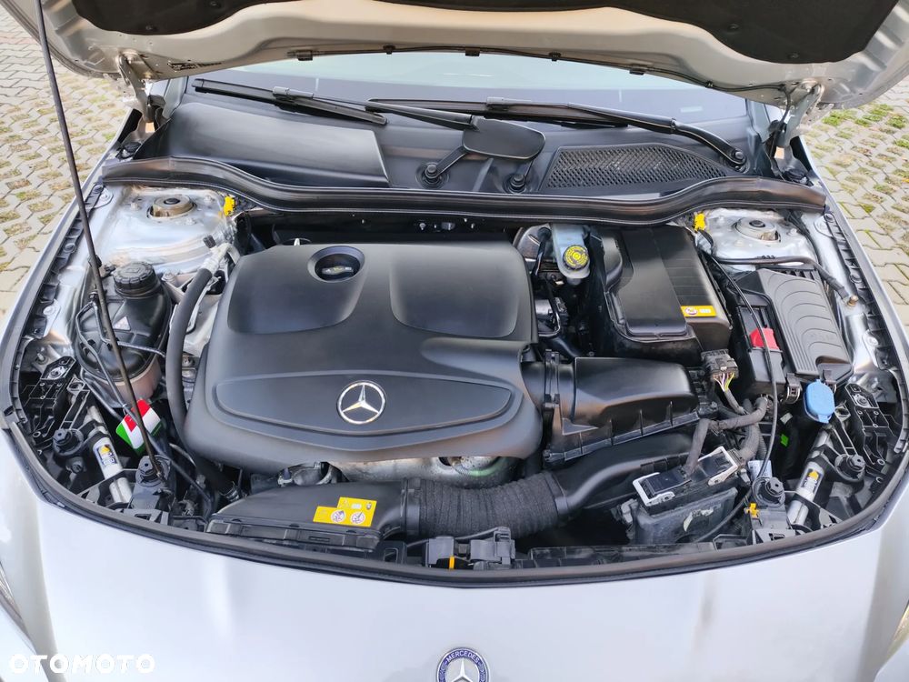 Mercedes-Benz CLA - 25