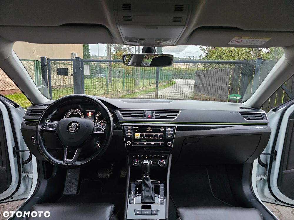 Skoda Superb 2.0 TDI L&K DSG - 9