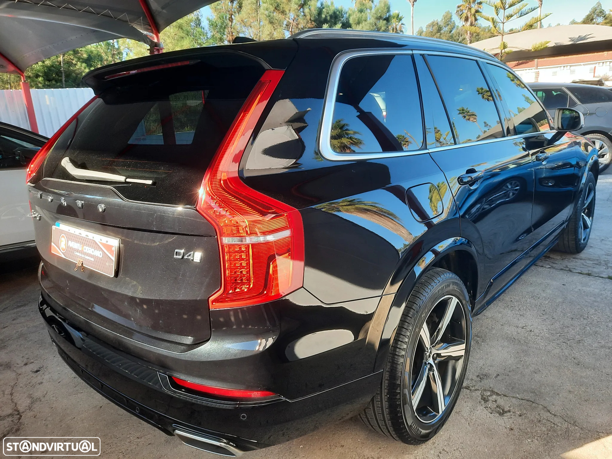 Volvo XC 90 2.0 D4 R-Design - 17