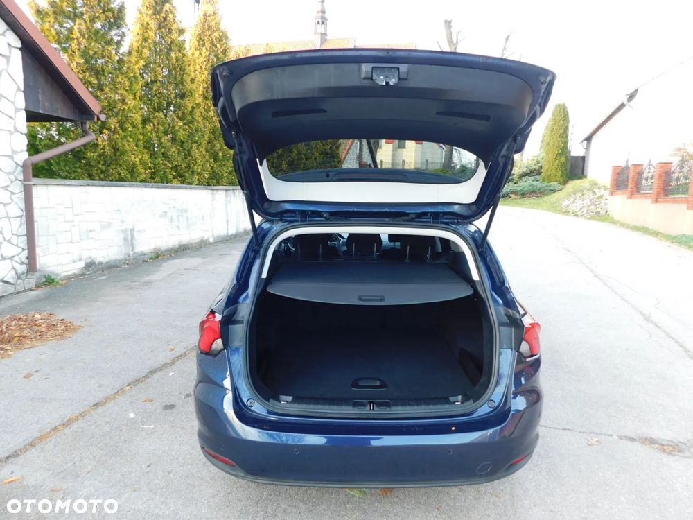 Fiat Tipo 1.4 T-Jet 16v Lounge EU6d - 12