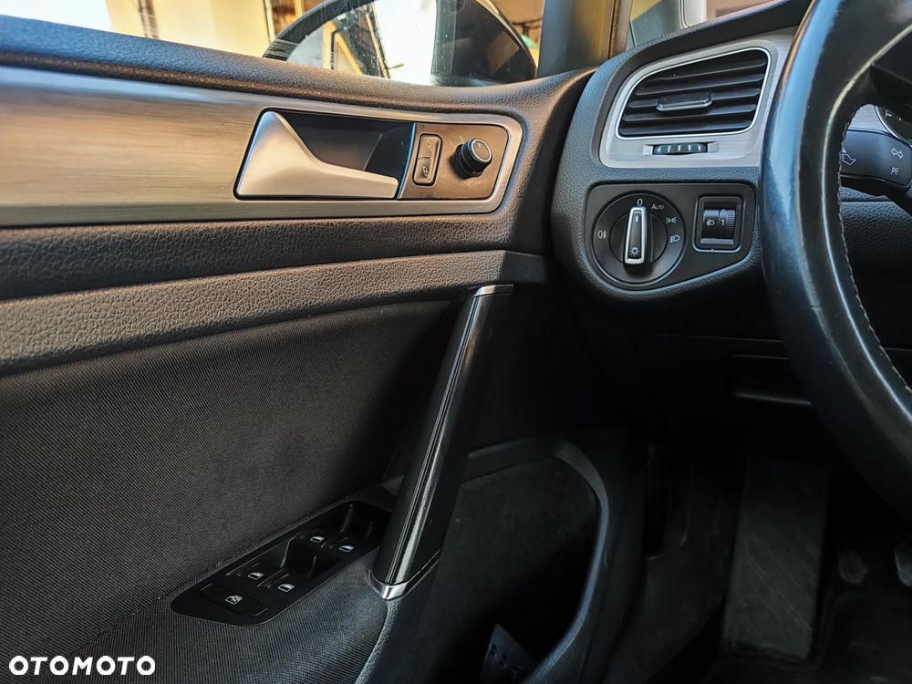 Volkswagen Golf VI 1.6 TDI Comfortline - 10