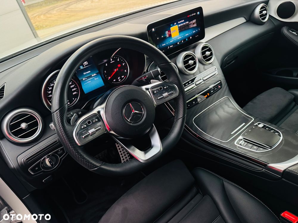 Mercedes-Benz GLC 220 d 4Matic 9G-TRONIC AMG Line Plus - 28