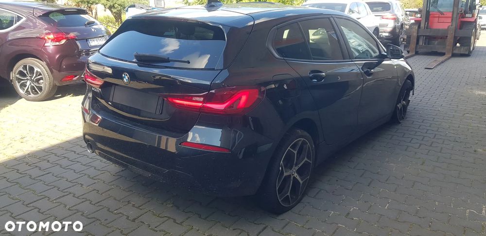 BMW Seria 1 116d Sport Line Shadow - 11
