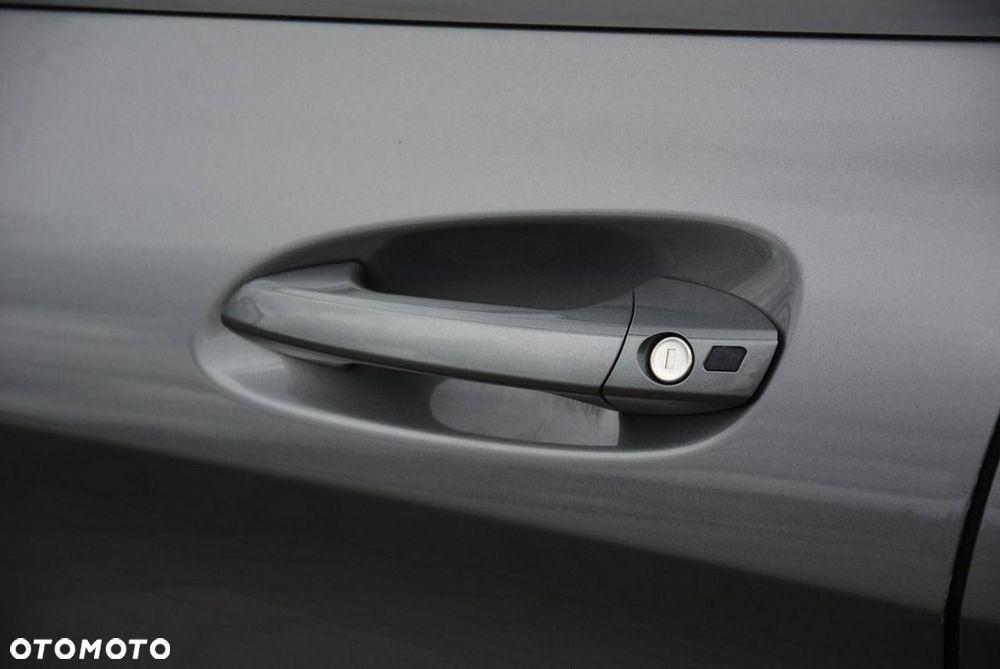 Mercedes-Benz CLA 200 7G-DCT AMG Line - 15