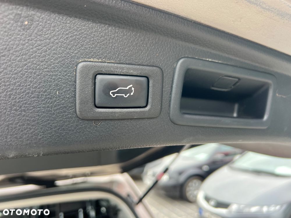 Subaru Forester 2.0D XE NAV Euro5 - 10