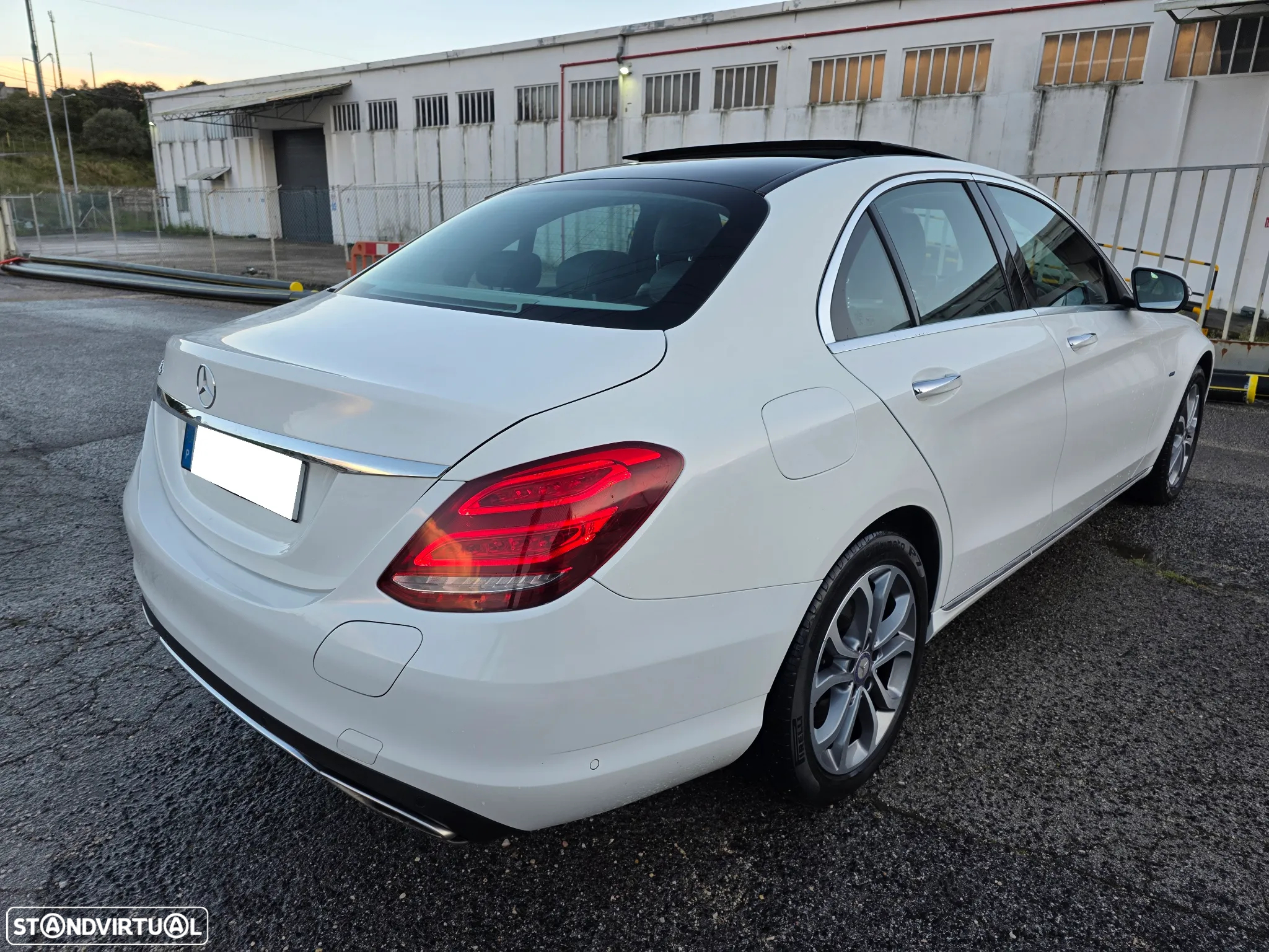 Mercedes-Benz C 350 e - 3
