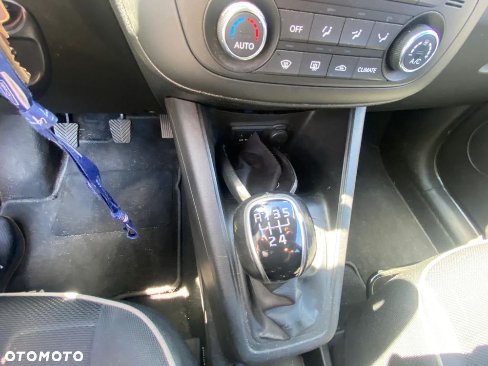 Kia Venga 1.4 L - 10