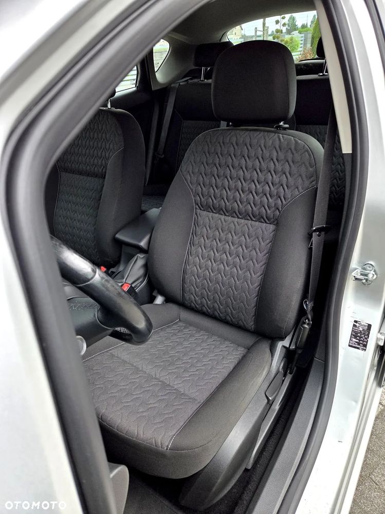 Opel Astra - 16
