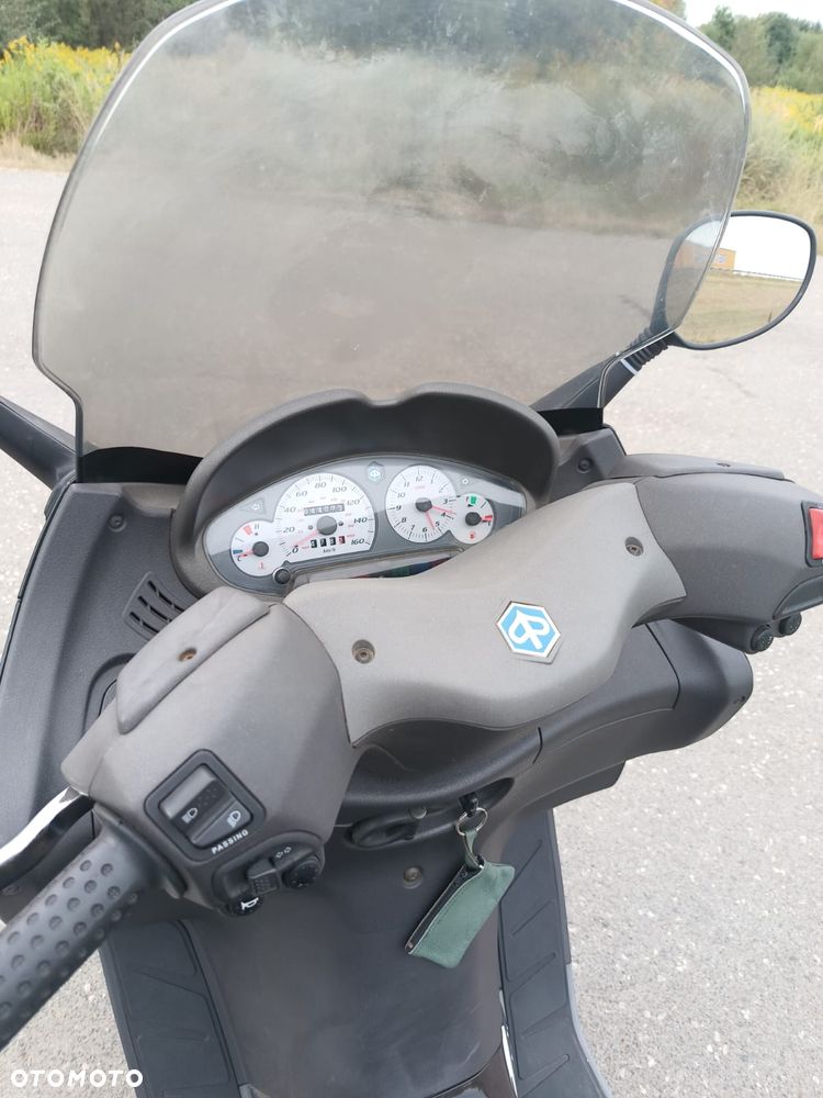 Piaggio X8 - 9