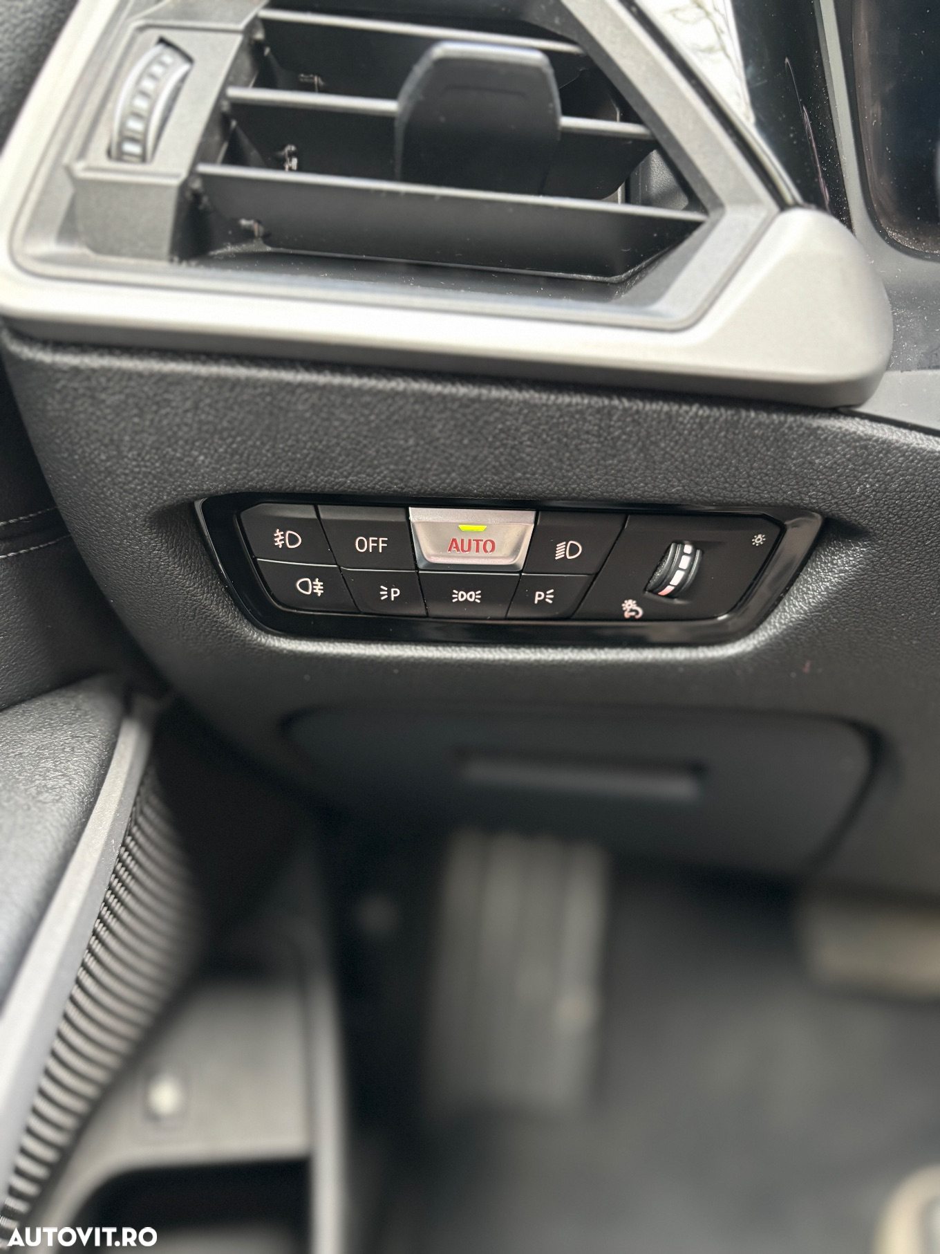 BMW Seria 3 330e Aut. Sport Line - 17
