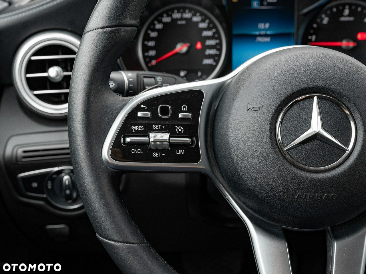 Mercedes-Benz GLC 200 d 4-Matic - 16