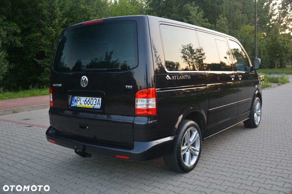 Volkswagen Multivan - 16