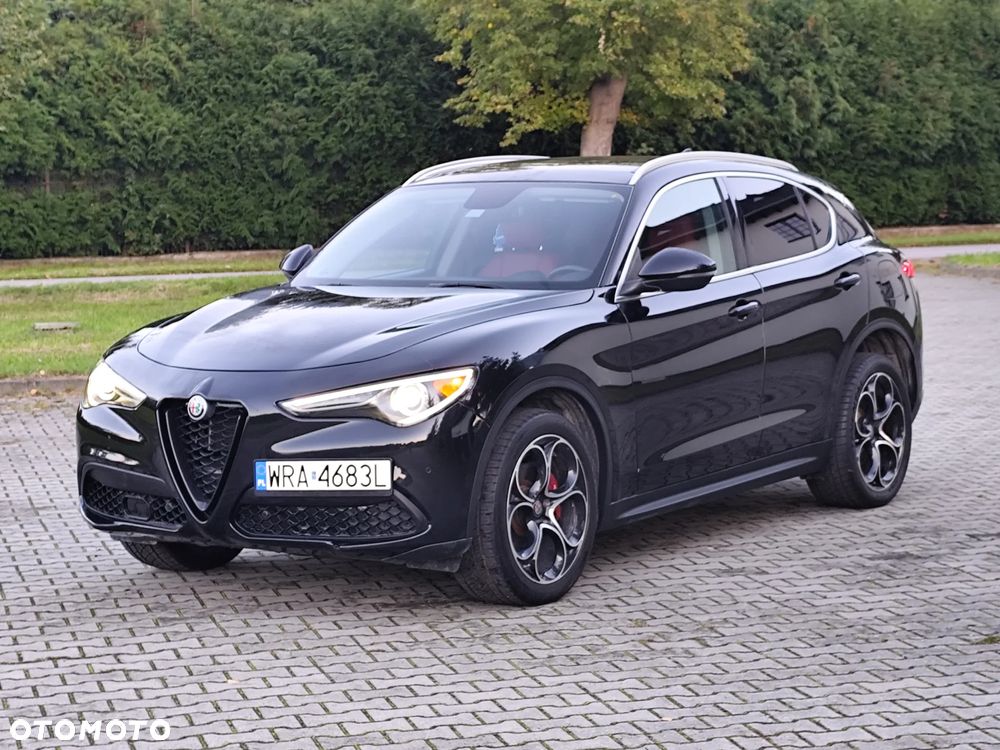 Alfa Romeo Stelvio 2.0 Turbo Tributo Italiano Q4 - 13