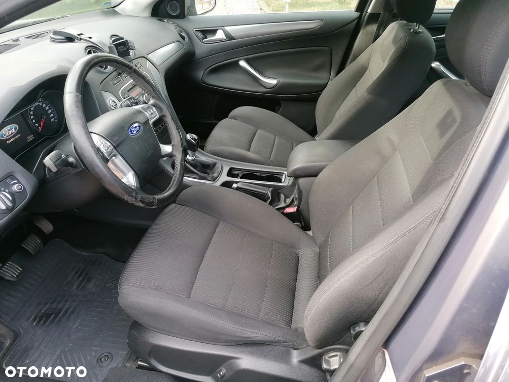 Ford Mondeo 1.6 T Titanium - 12