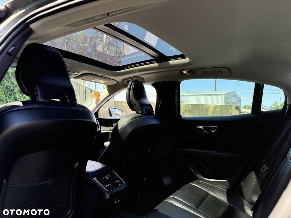 Volvo S60 T6 AWD Geartronic RDesign - 19