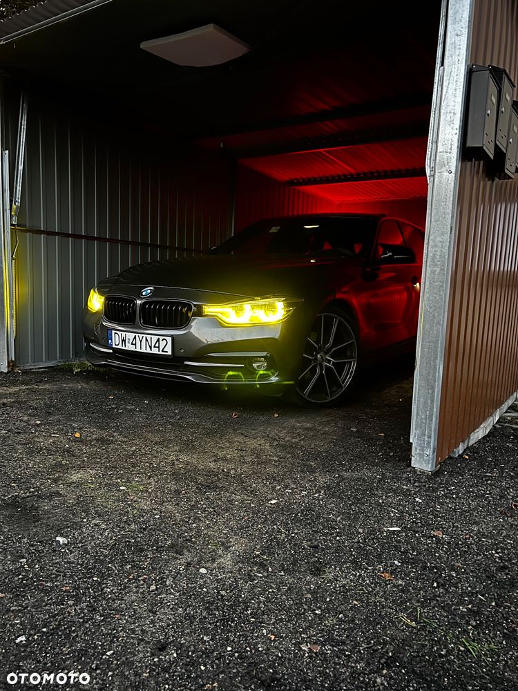 BMW Seria 3 325d DPF Edition Sport - 4