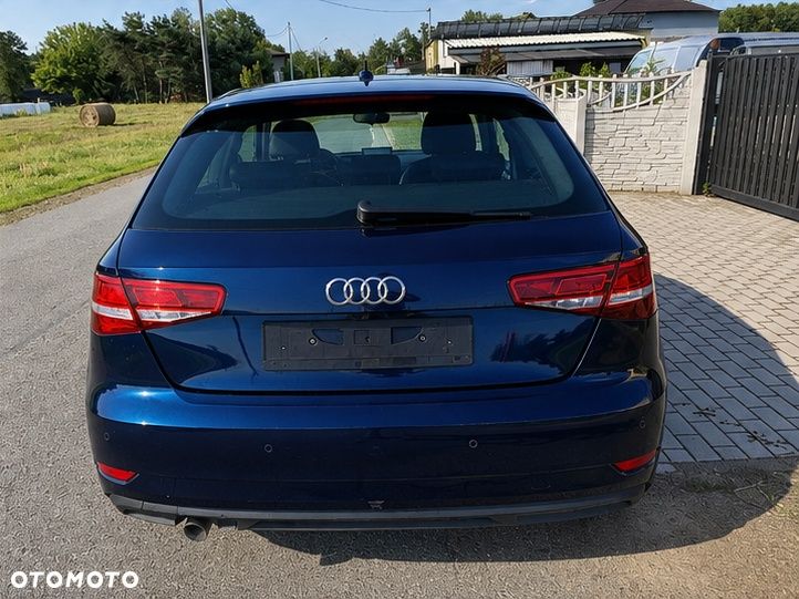 Audi A3 3-drzwiowe 1.6 TDI clean diesel Attraction - 4