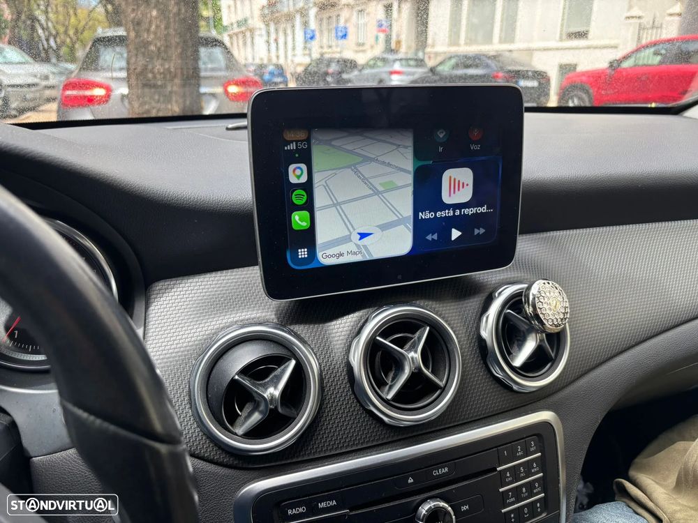 Mercedes-Benz GLA 200 Urban - 5