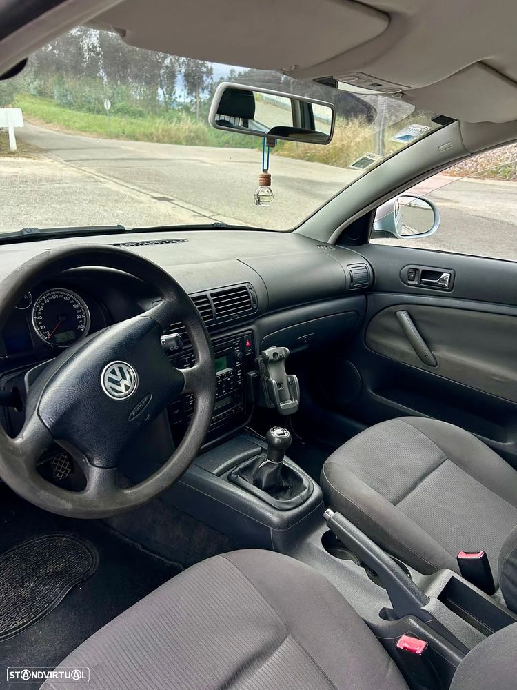 VW Passat - 12
