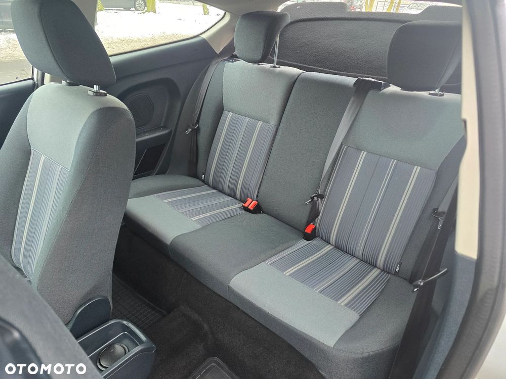 Ford Fiesta - 8
