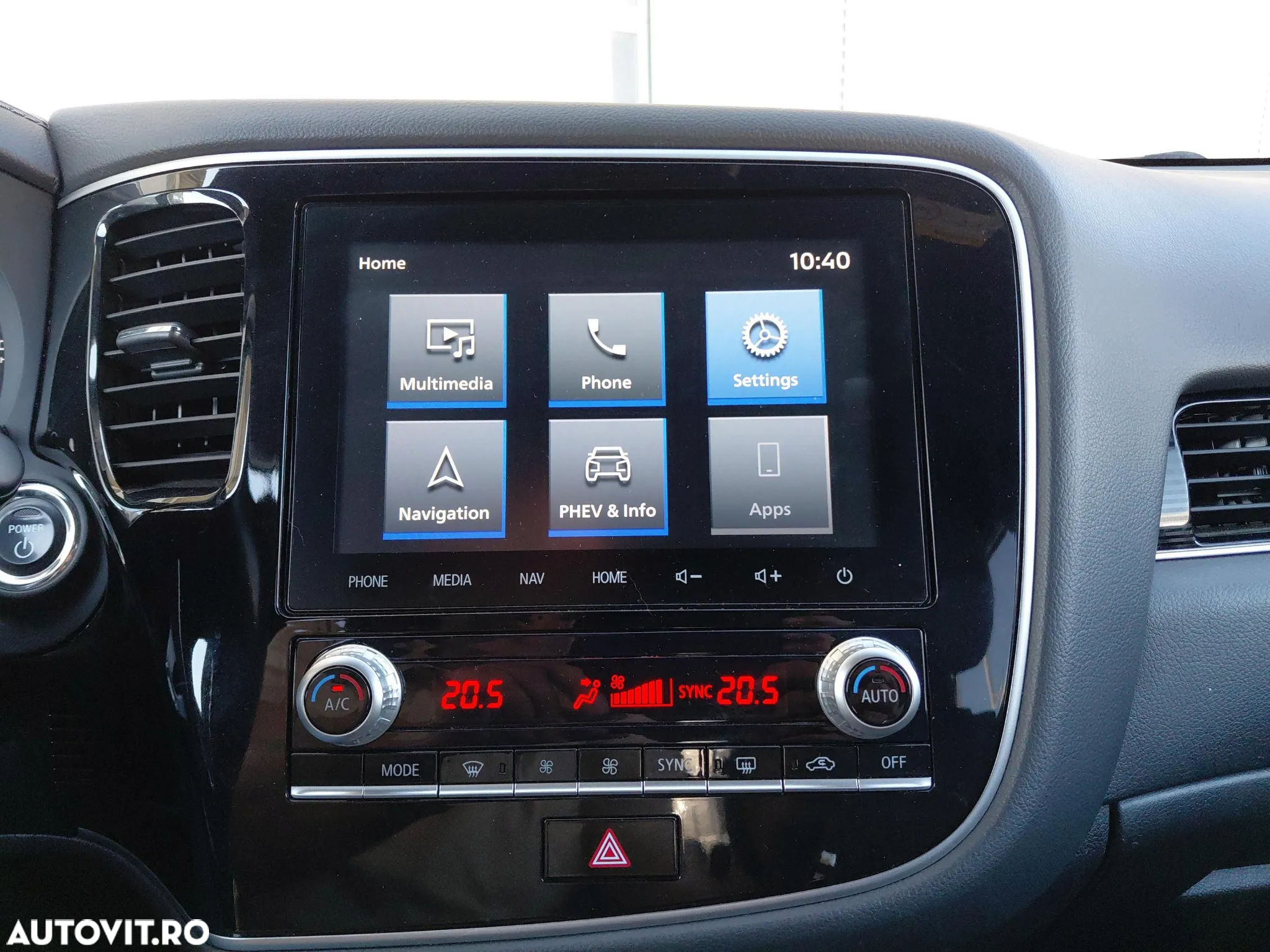 Mitsubishi Outlander 2.4 4WD Plug-In Hybrid Spirit - 29