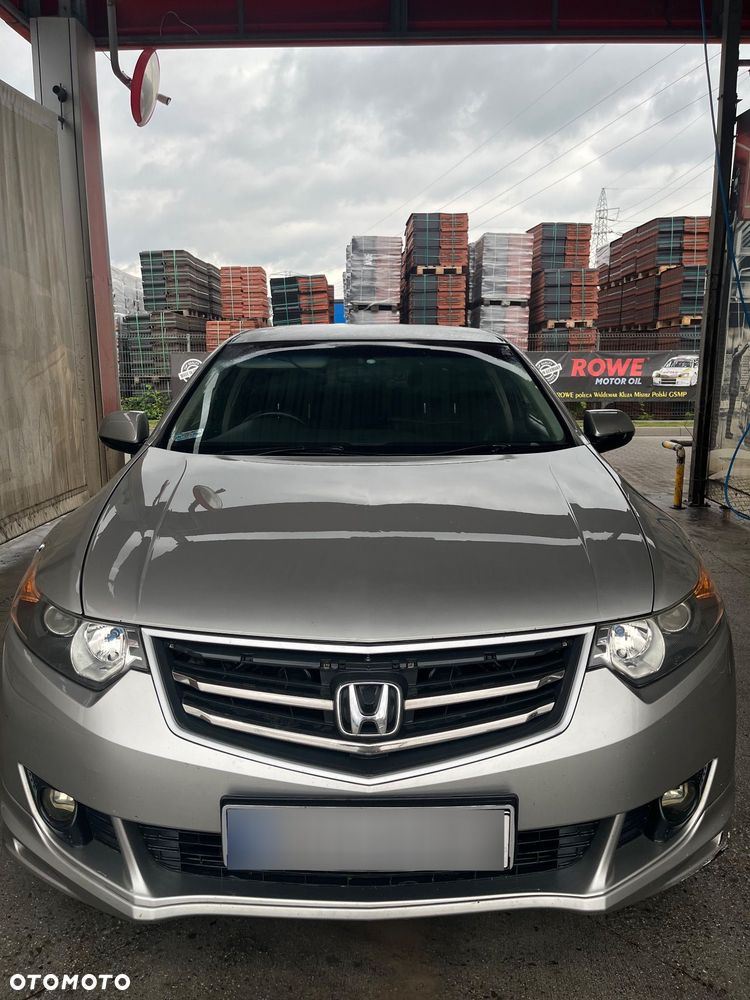 Honda Accord - 1