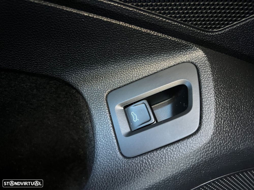 VW Passat 2.0 TDI Confortline DSG - 45