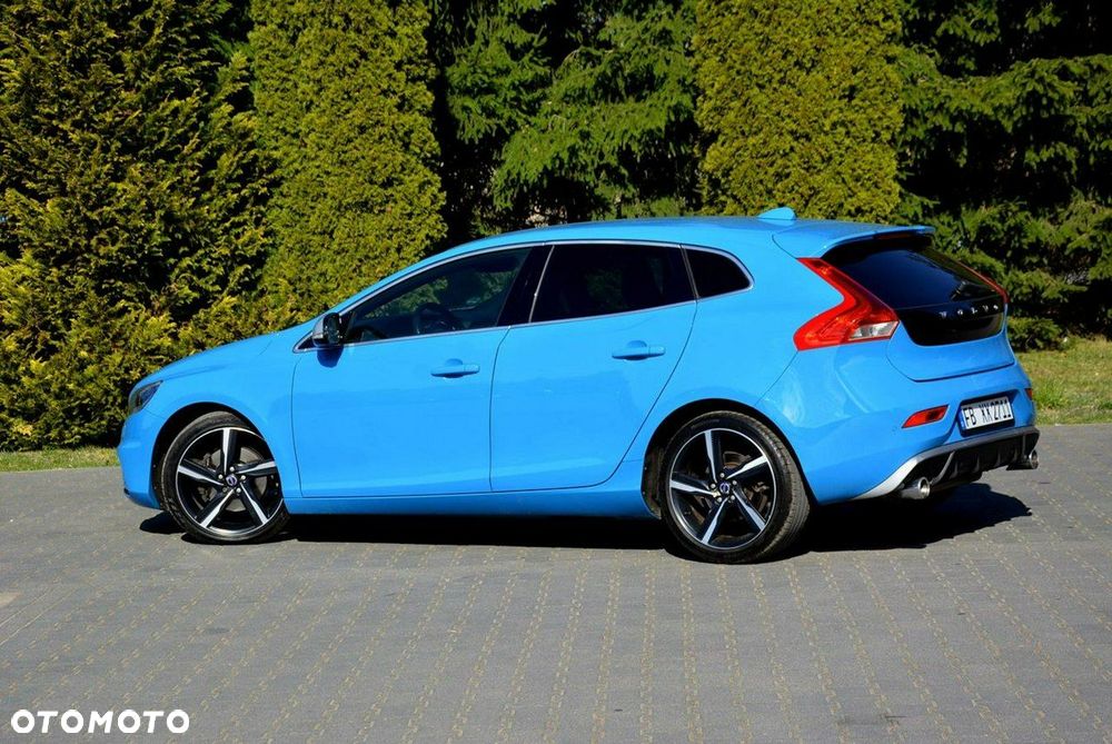 Volvo V40 T3 R-Design Momentum - 6