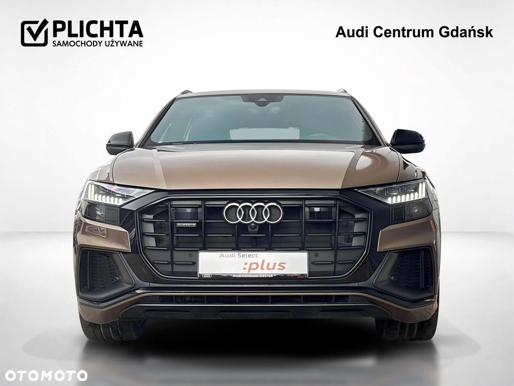 Audi Q8 - 8