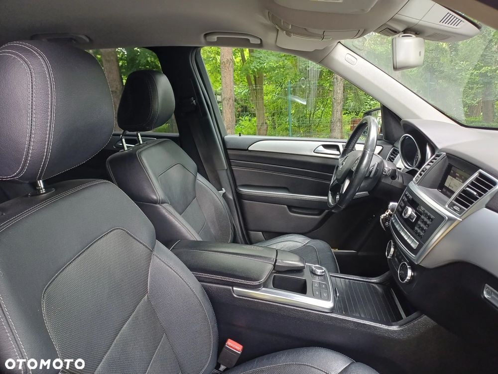 Mercedes-Benz ML - 11