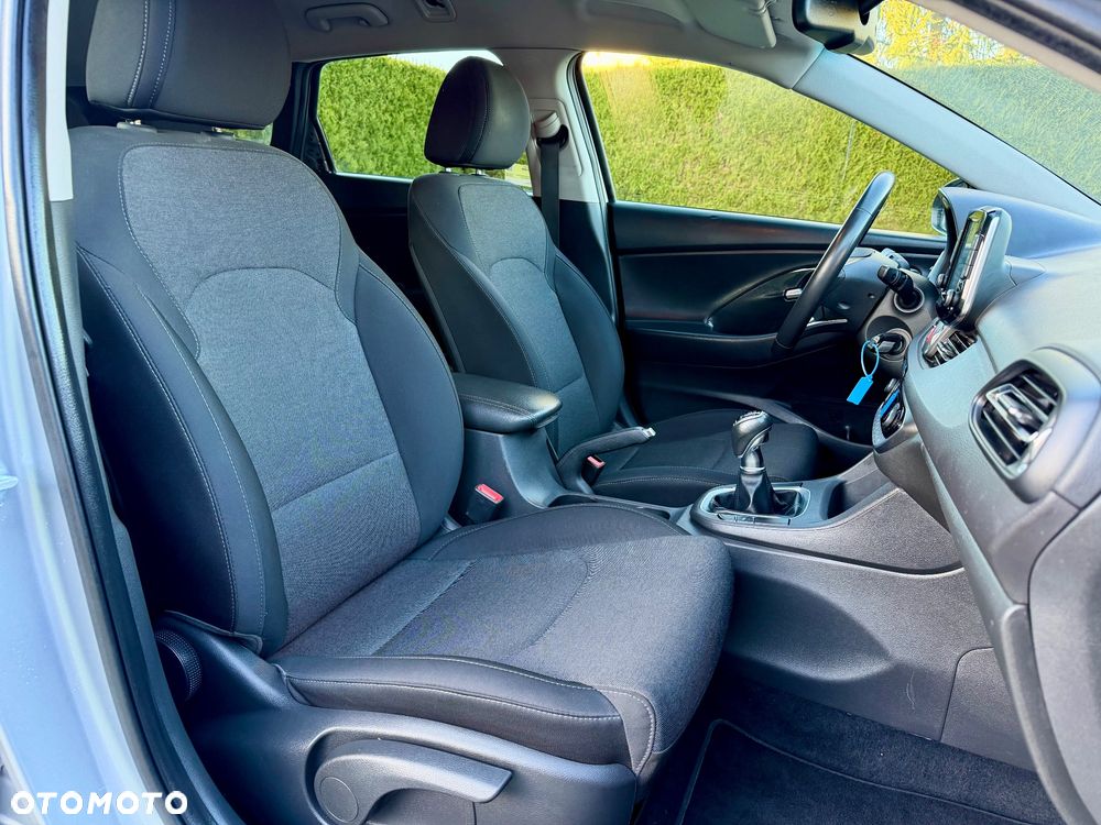 Hyundai i30 1.6 D Comfort - 16