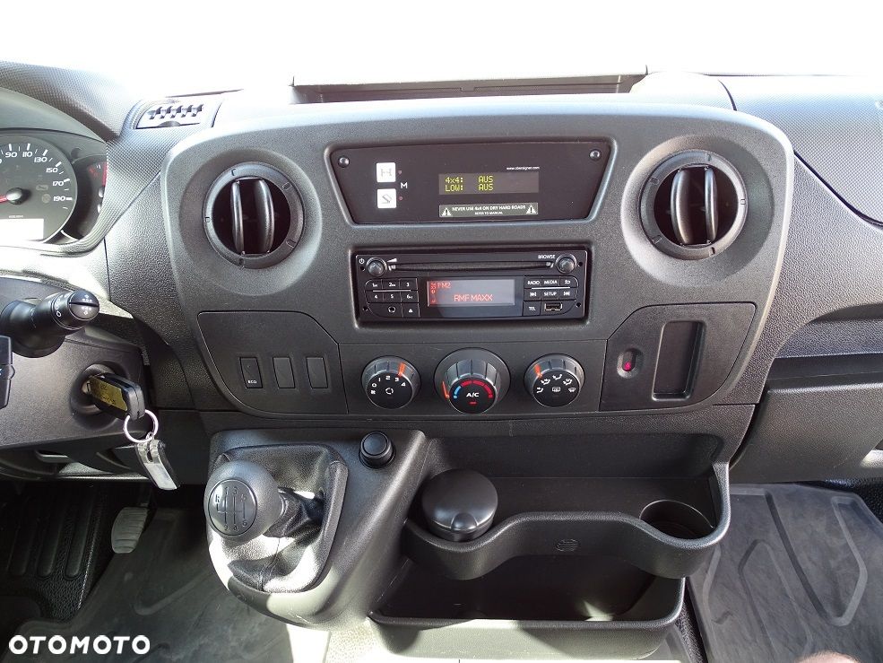 Renault Master 2.3 130 4x4 Brygadówka DOKA 7 Osób Skrzynia 3.18 m. UNIKAT! JEDYNY TAKI !! 51 Tyś km.!! - 27