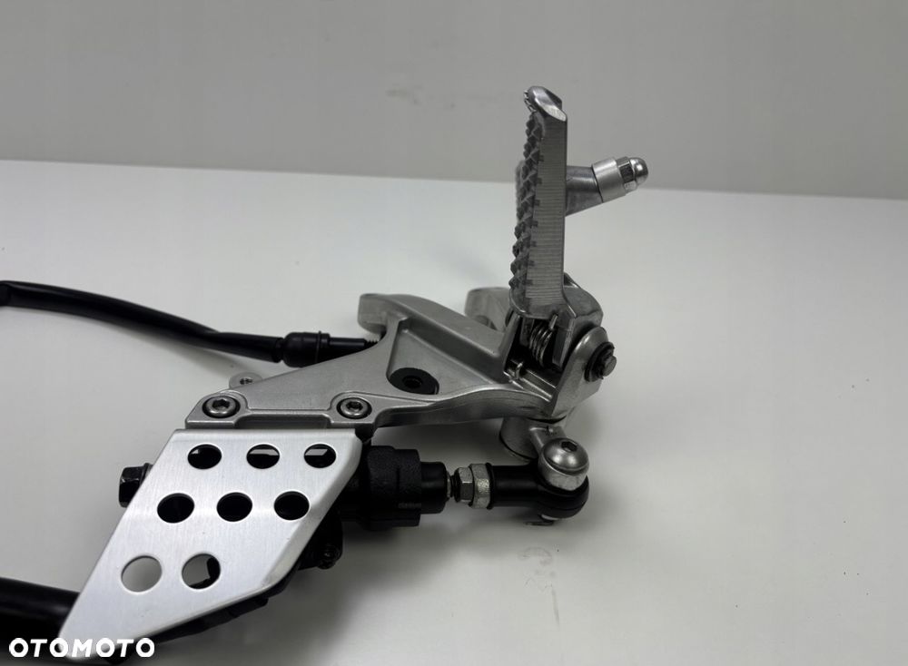Prawy set kierowcy Honda CBR 600RR PC69 2024- Oryginał - 12