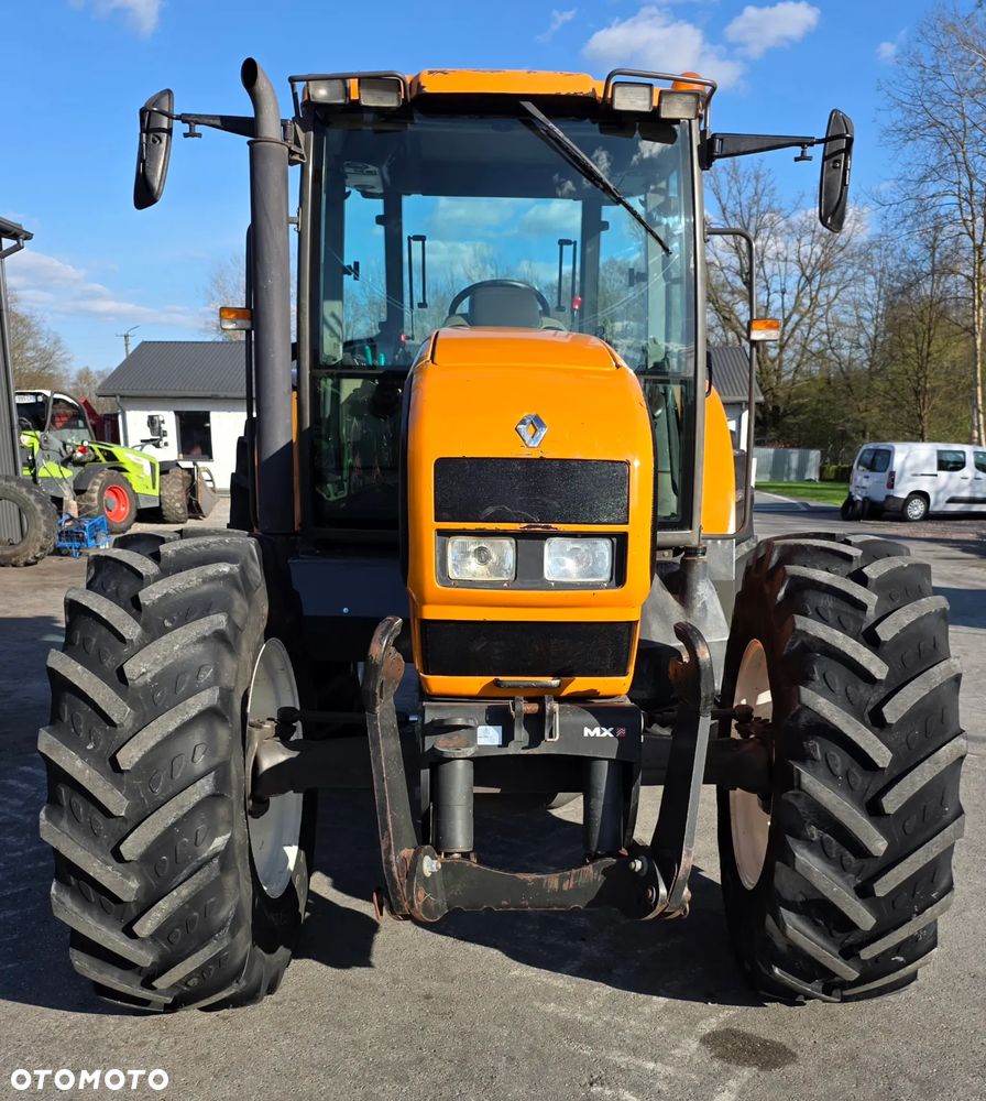 Renault Ares 630 - 4