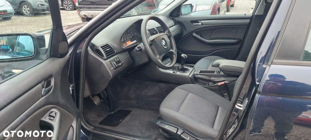 BMW Seria 3 316i - 6