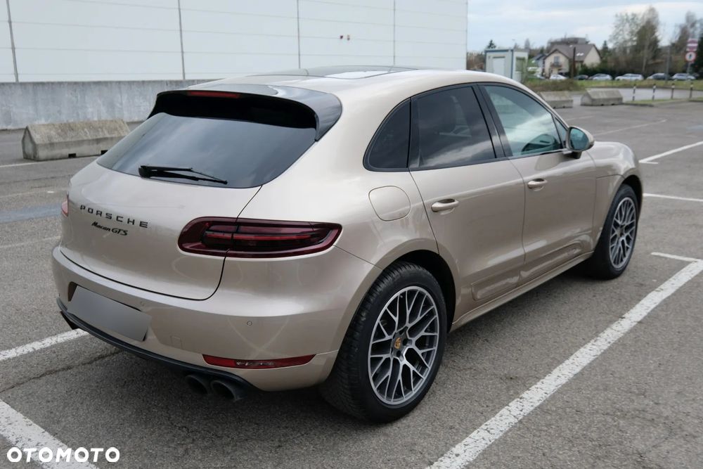 Porsche Macan - 5