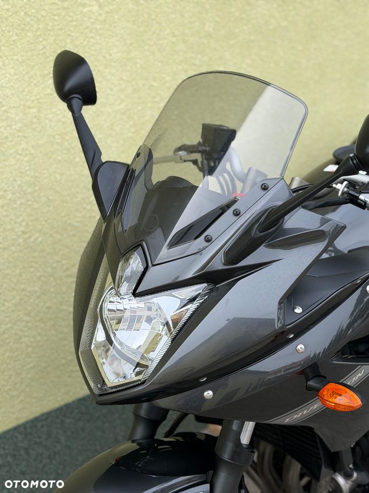 Yamaha XJ - 28