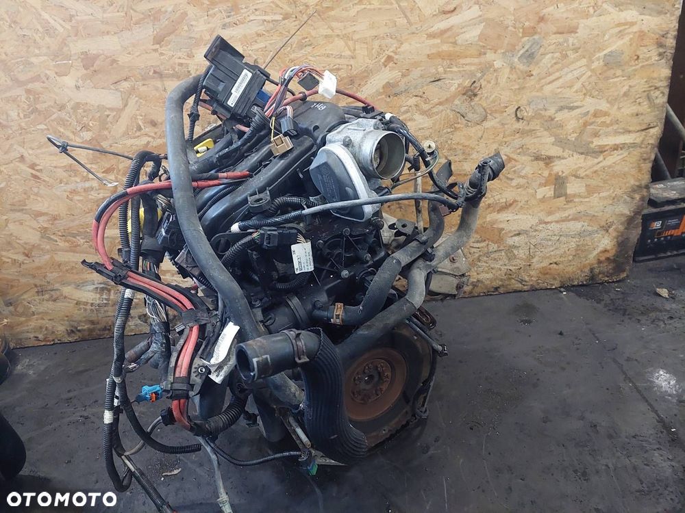 SILNIK BENZYNOWY RENAULT MEGANE III 1.6 16V K4M858 - 5