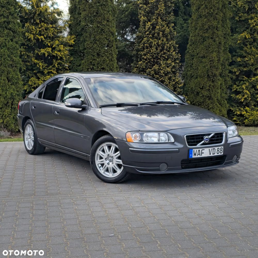 Volvo S60 2.4D Automatik Momentum - 1
