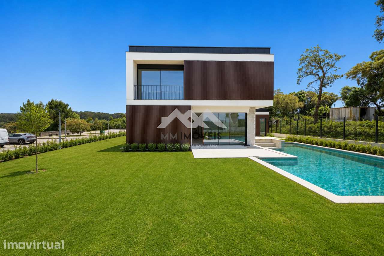 Moradia T4 | Luxo | Piscina | Terreno 813m2 - Grande imagem: 5/38
