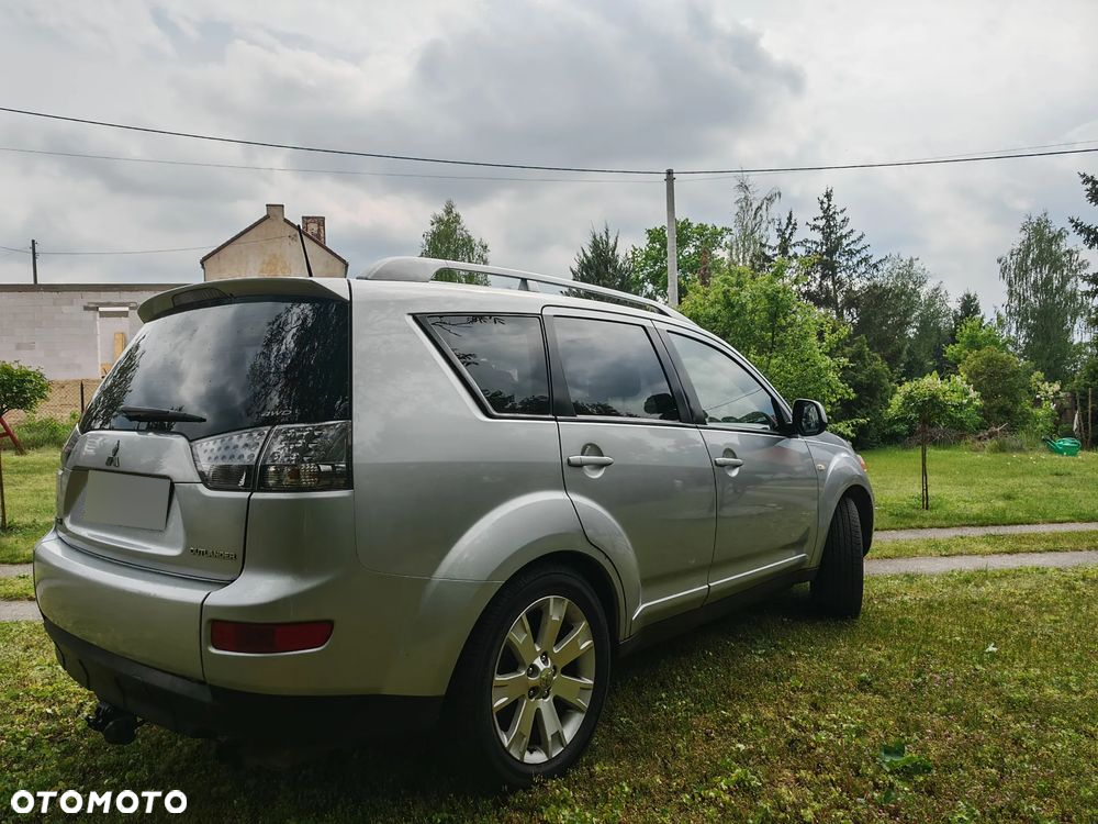 Mitsubishi Outlander 2.0 DID Instyle - 11