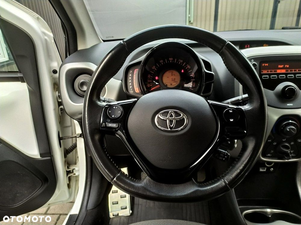 Toyota Aygo 1.0 VVT-i Sprint EU6 - 17
