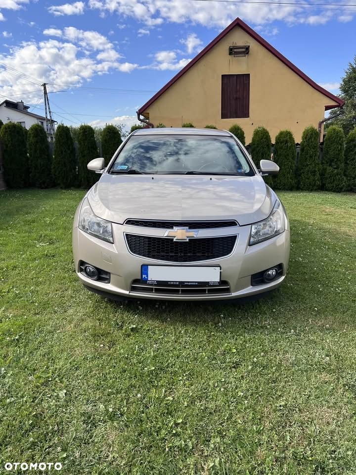 Chevrolet Cruze 2012 photo 2