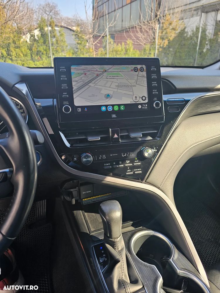 Toyota Camry 2.5 Hybrid Exclusive - 10