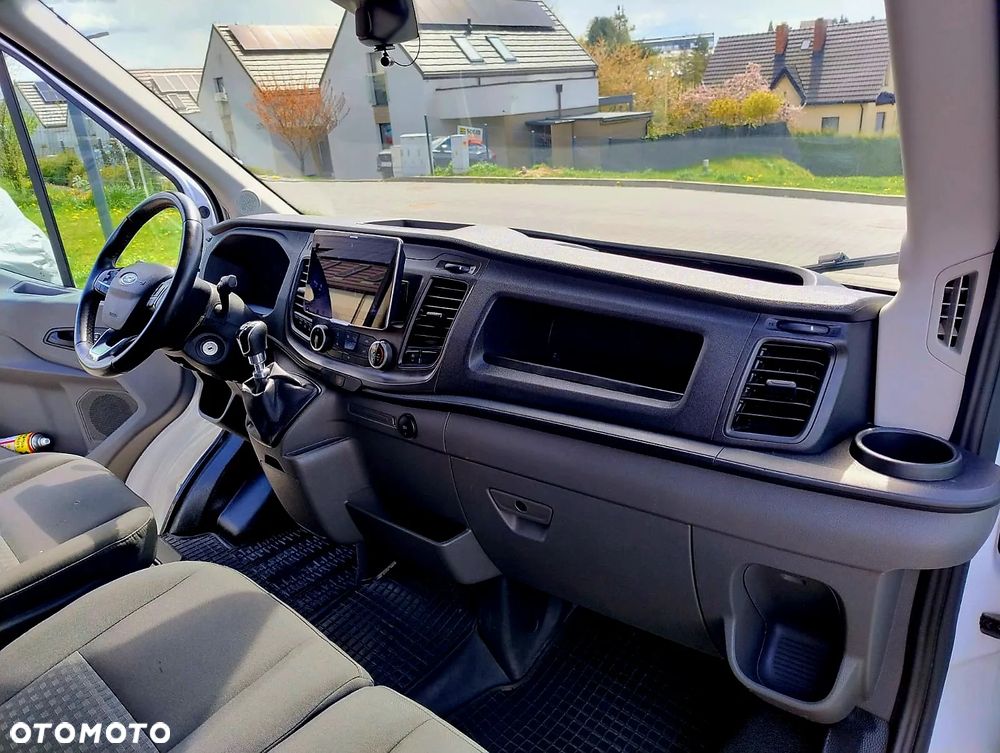 Ford Transit - 13