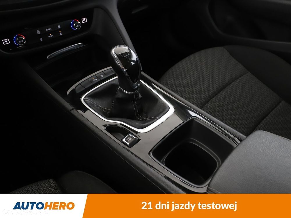 Opel Insignia - 27