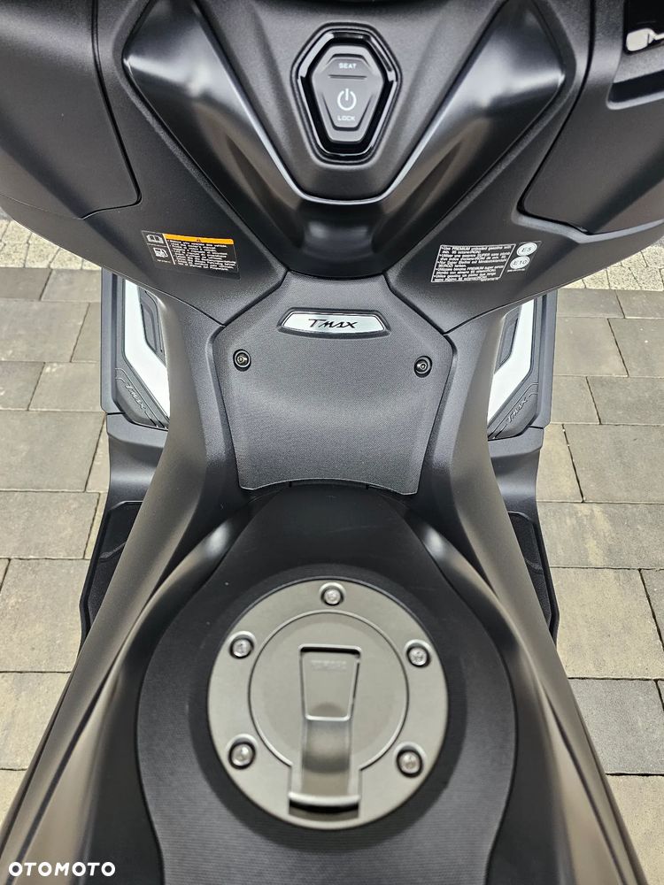 Yamaha Tmax - 19