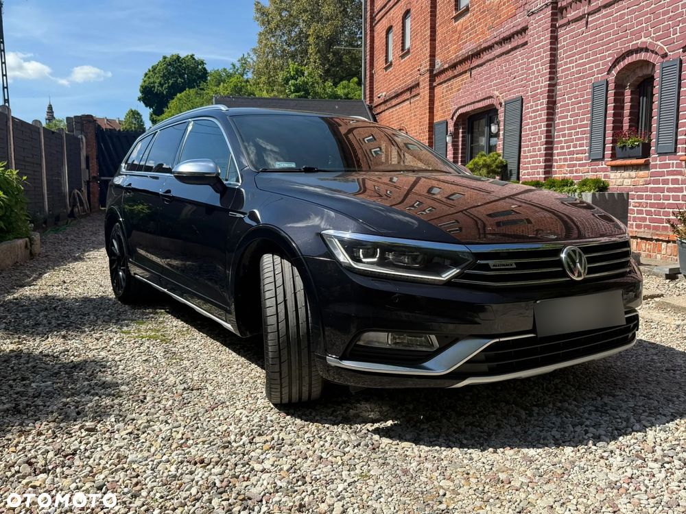 Volkswagen Passat Alltrack 2.0 TDI SCR DSG 4Motion - 1