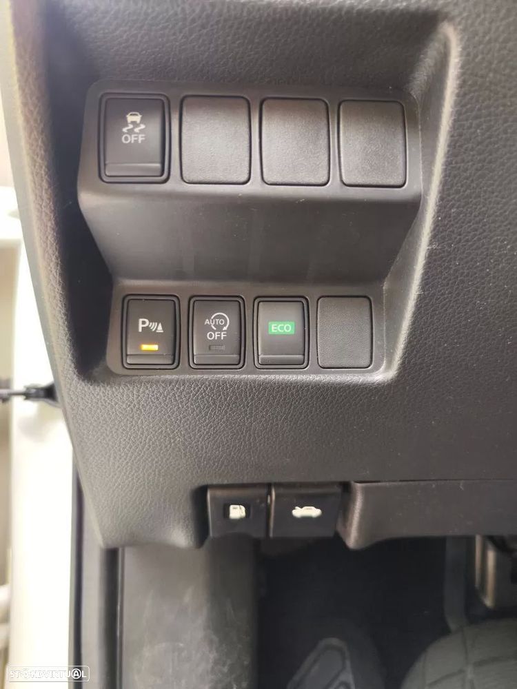 Nissan Qashqai 1.6 dCi Tekna Premium Xtronic - 28