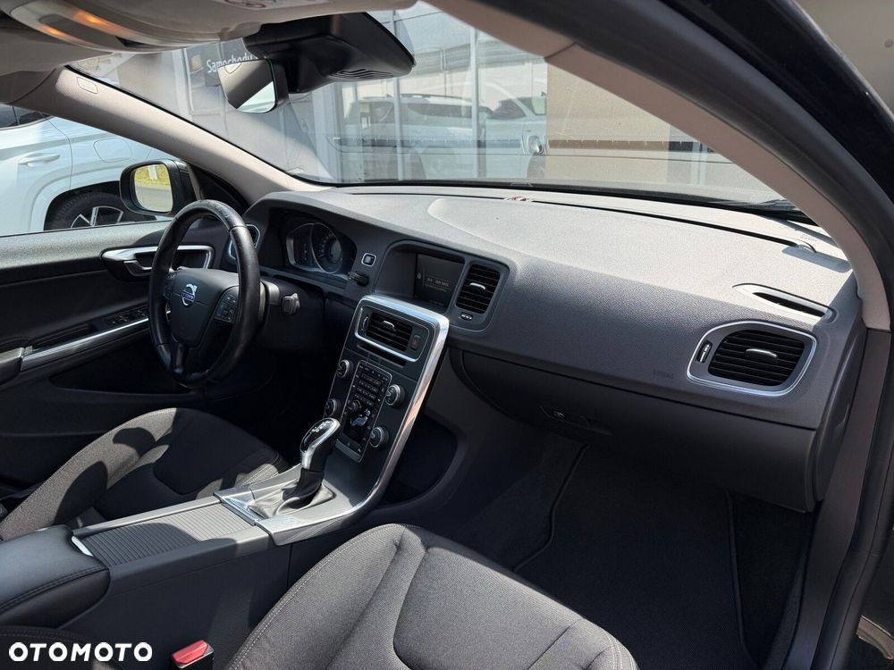 Volvo S60 T3 Drive-E Kinetic - 27